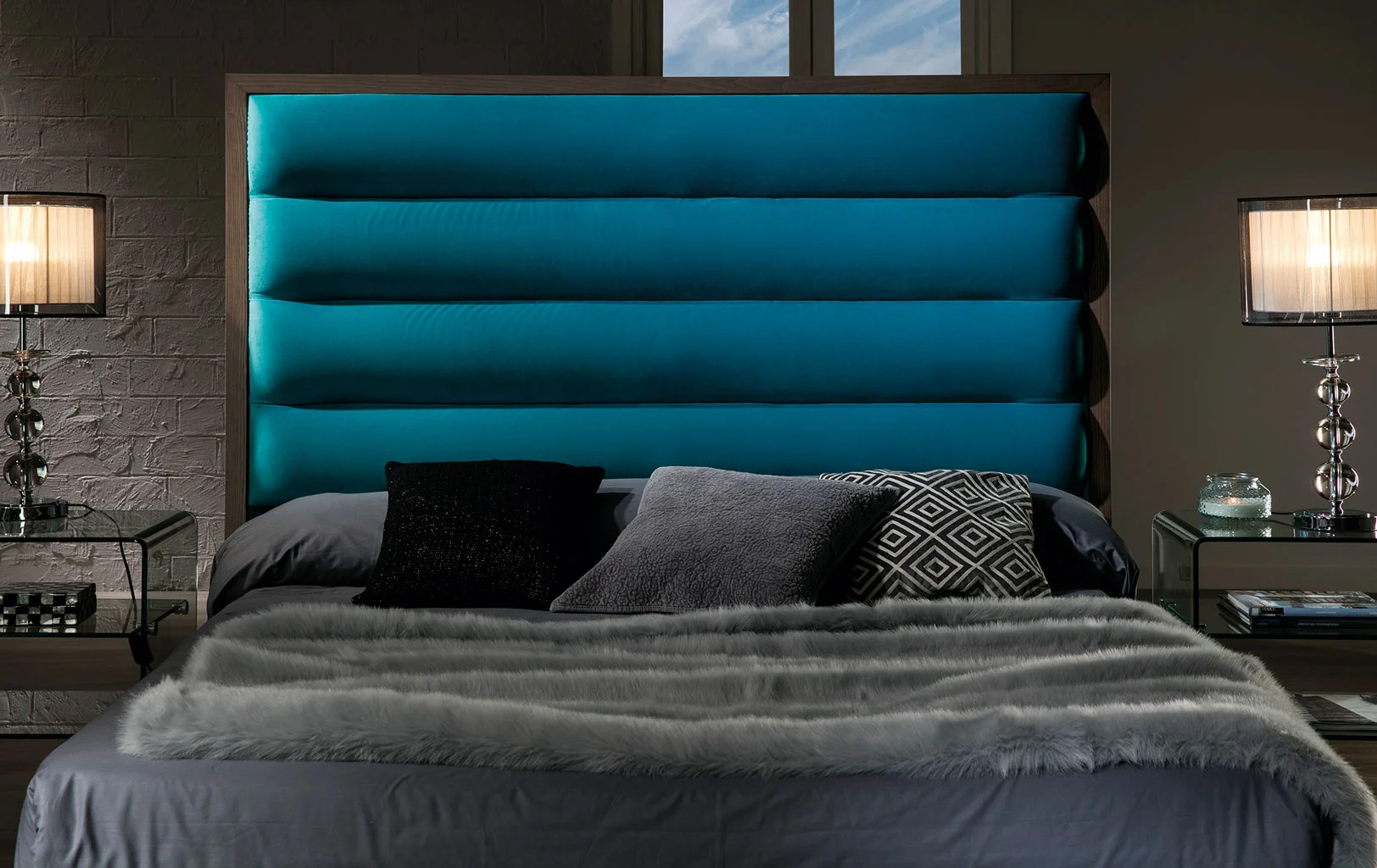 CAMA ALEXANDRA CAMA ALEXANDRA